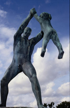 Statue at Yeiglan Park