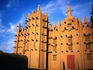 Traditional Sahel Mud-brick Mosque, built in 1935, on the River Niger, east of Mopti