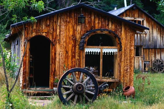 A typical dwelling in the Pichares valley east of Pucon, this place makes and sells candles - La Araucania