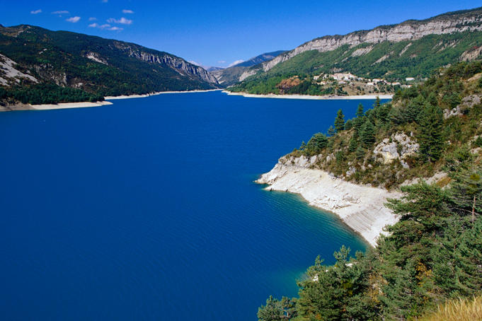 Castillon Lake in Provence. The lake stretches about 15 km, from St Andre-les-Alpes in the north to the southern end only a few km's above Castellane.